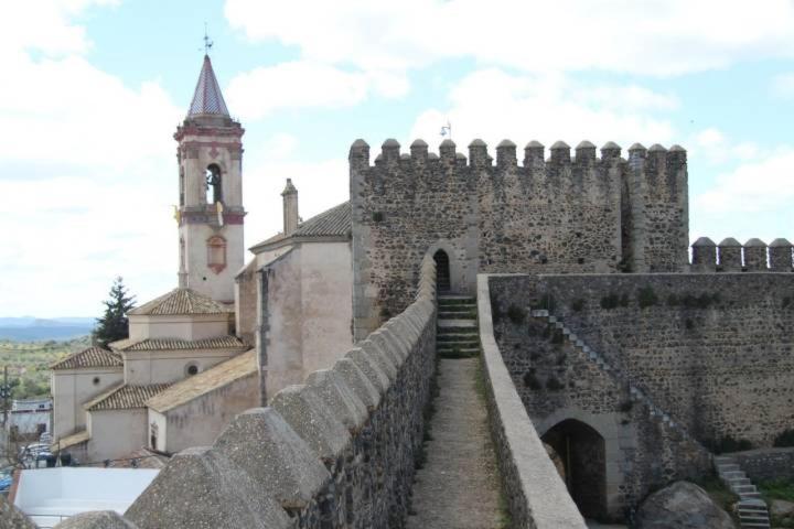 Casa Corredera Villa Cumbres Mayores ภายนอก รูปภาพ